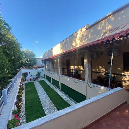 Apartment Ramo's Charming 2-bedroom With Sunlit Veranda - 3rd