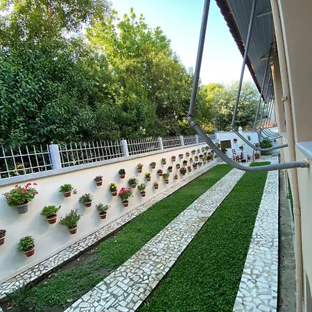 Ramo's Charming 2-bedroom With Sunlit Veranda - 3rd Apartment Vlore